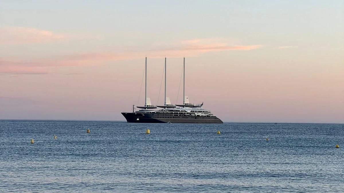 Orient Express Corinthian : le plus grand voilier du monde devant Cannes - Yacht Cannes