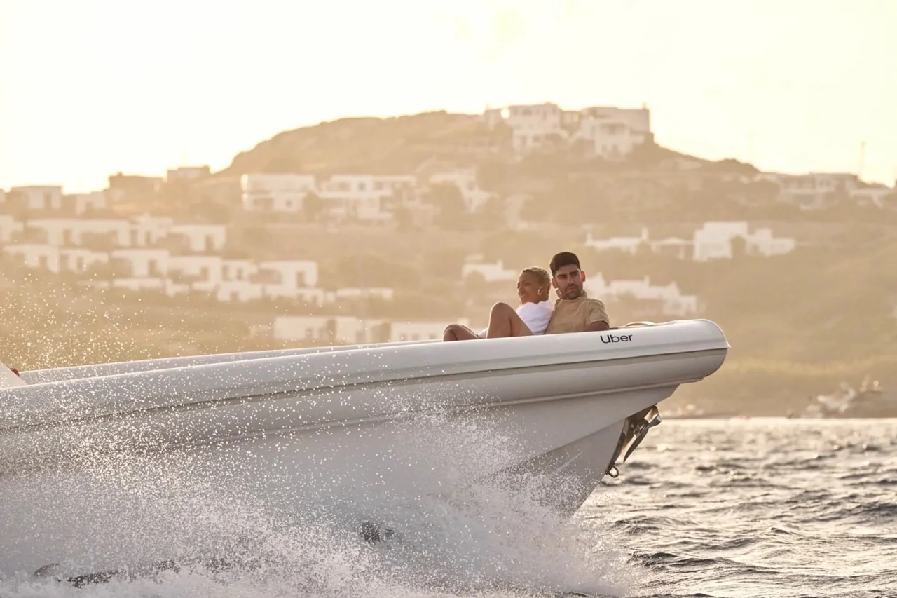 Uber Boat arrive sur la Côte d'Azur : Cannes, Nice, Saint-Tropez dès juin - Yacht Cannes
