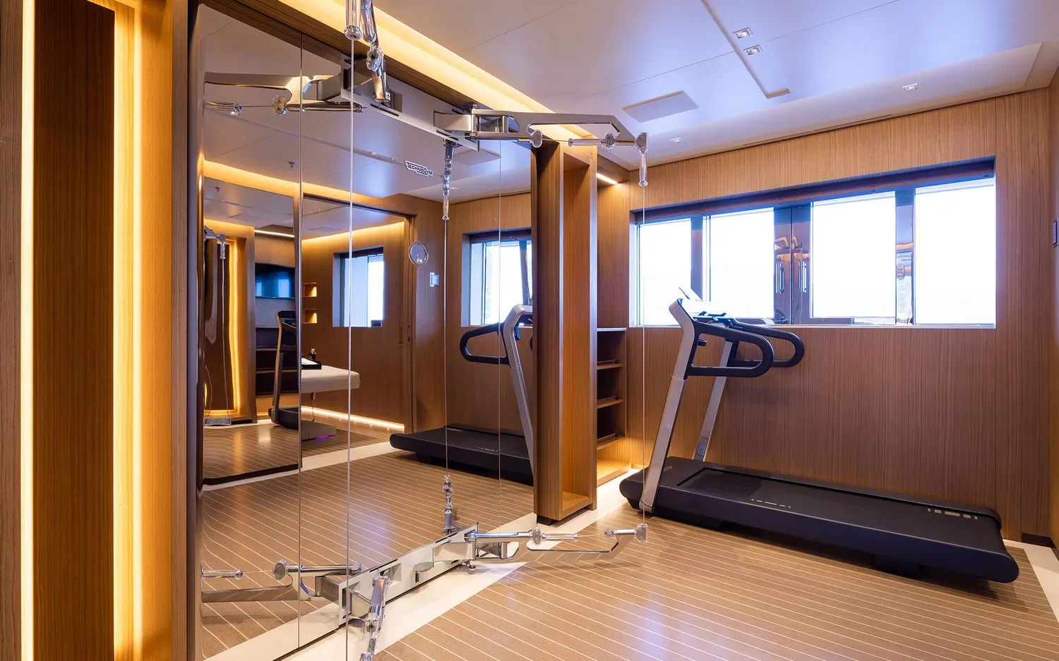 ALFA - photo 24 location yacht Cannes
