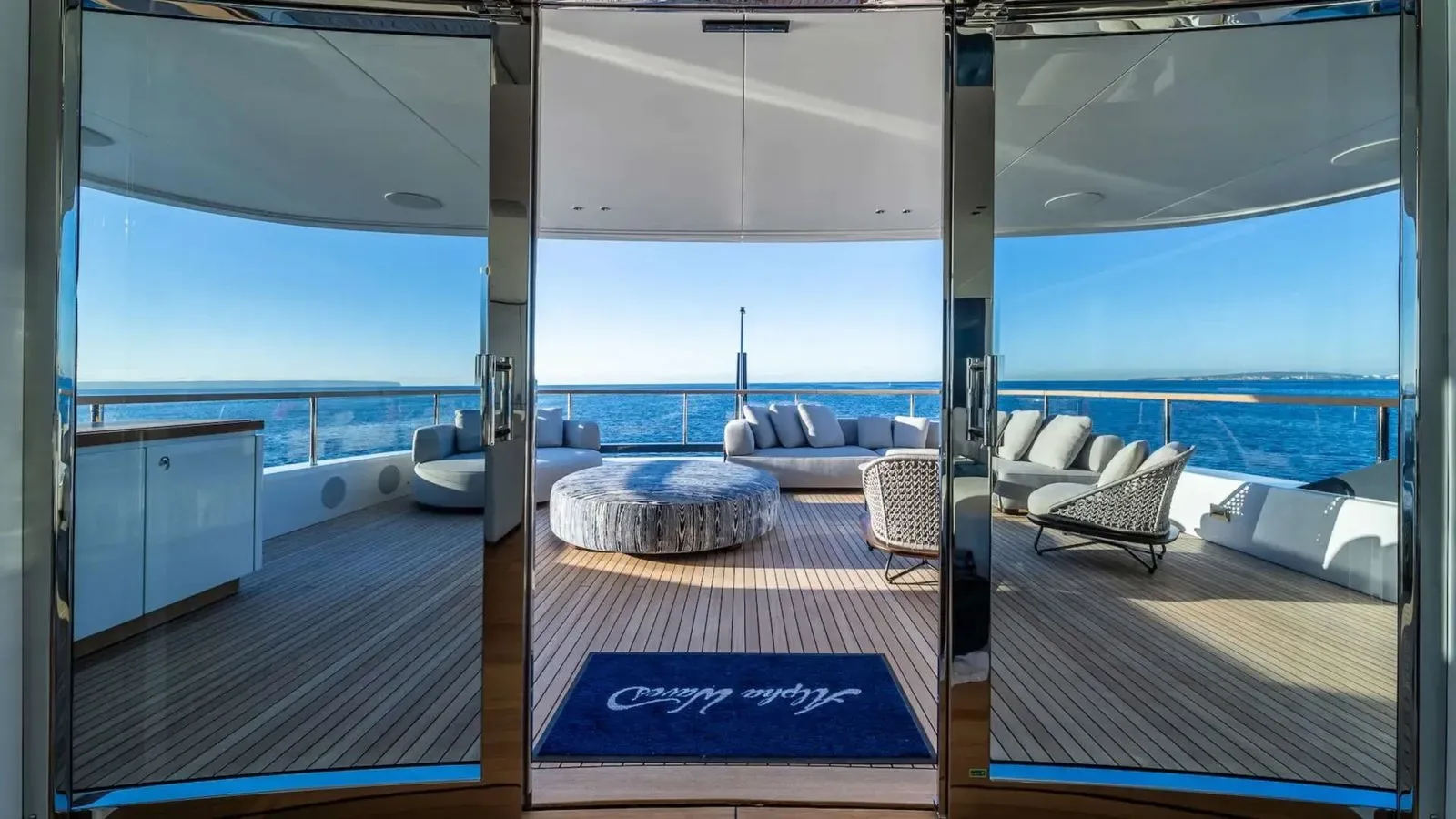 ALPHA WAVES - photo 20 location yacht Cannes