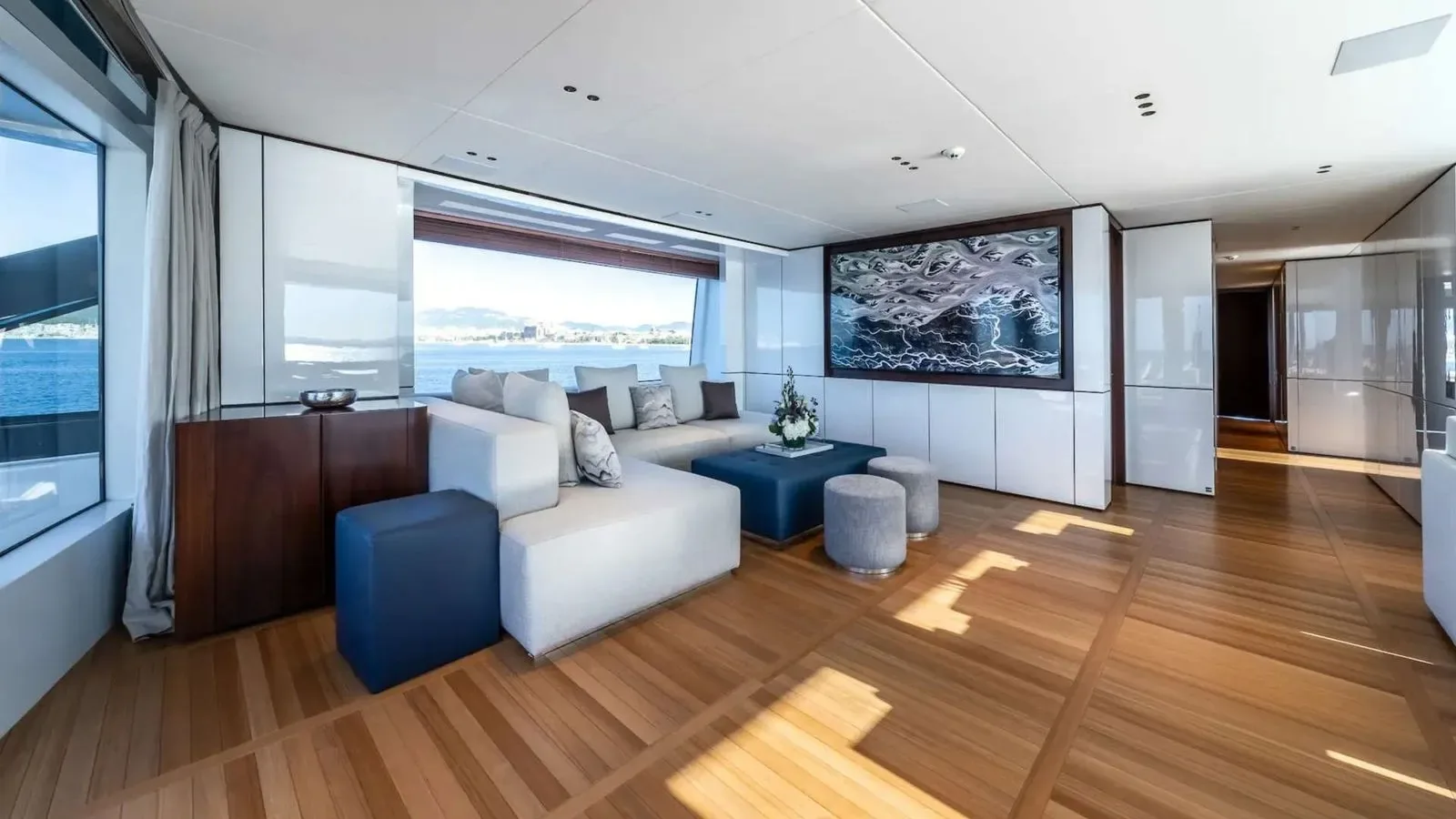 ALPHA WAVES - photo 25 location yacht Cannes