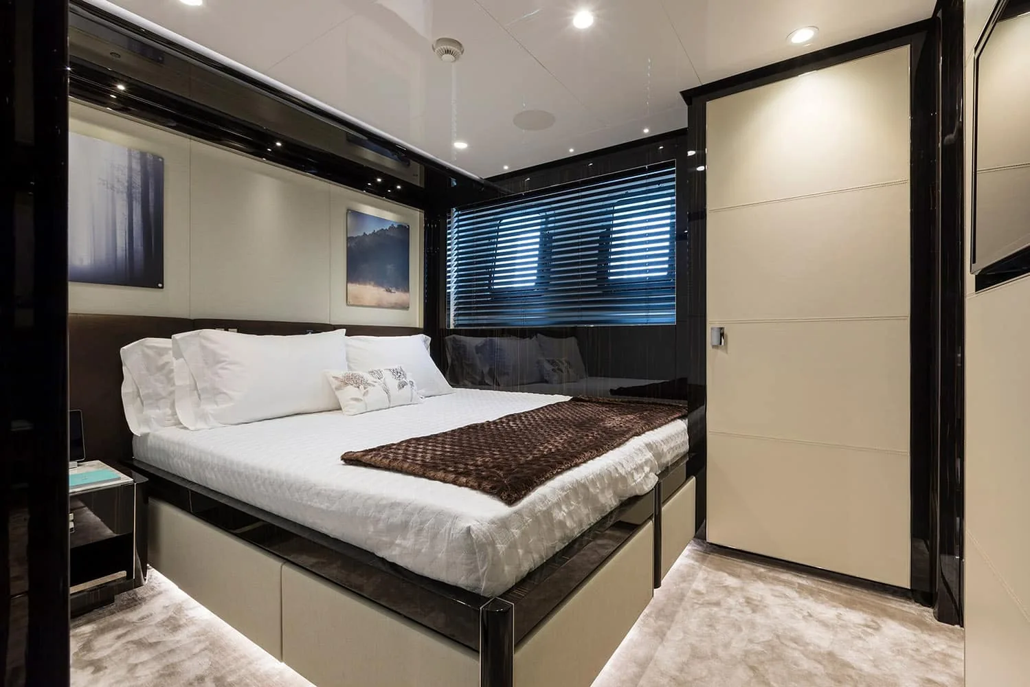 ANDIAMO - photo 16 location yacht Cannes