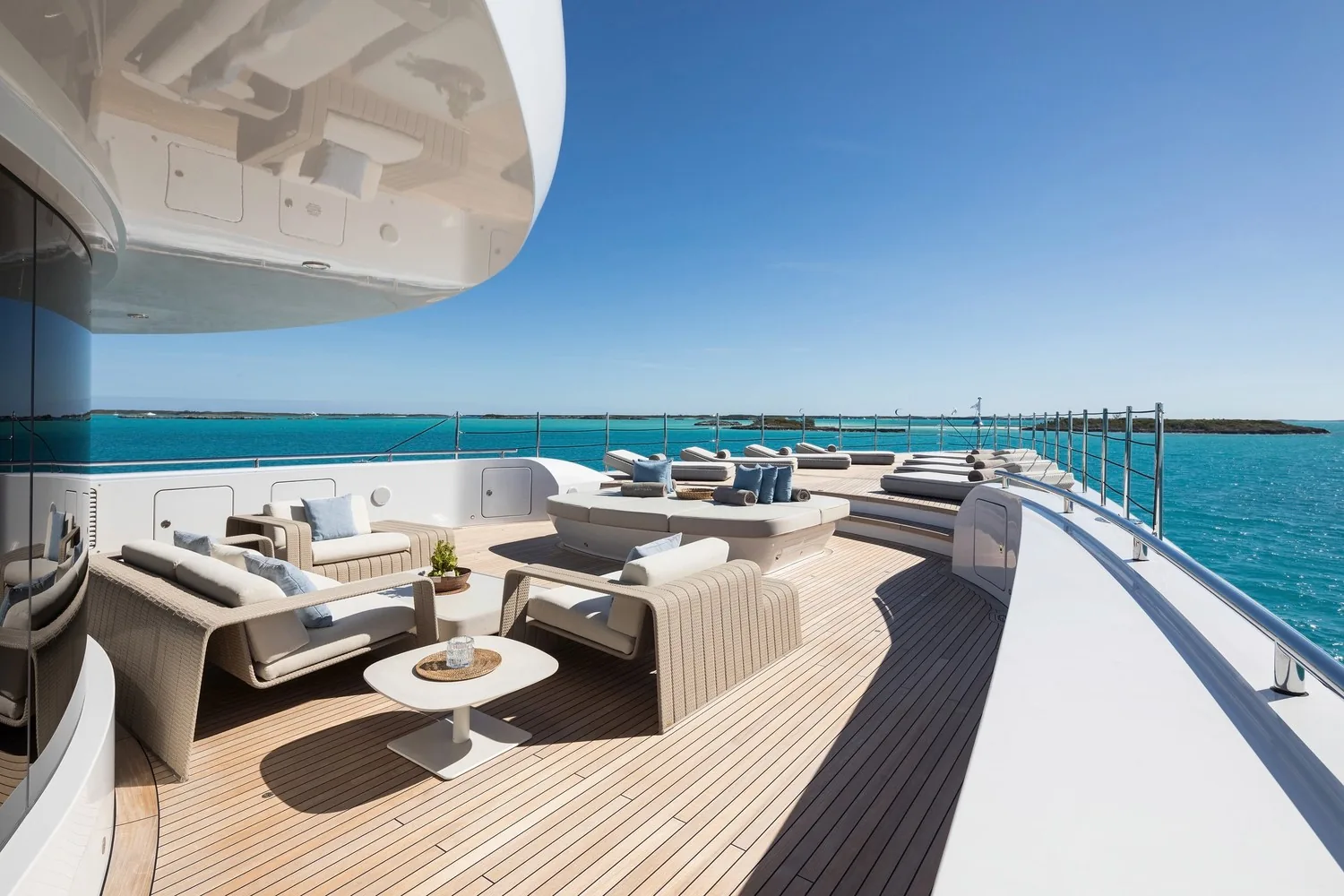 ARTISAN - photo 18 location yacht Cannes