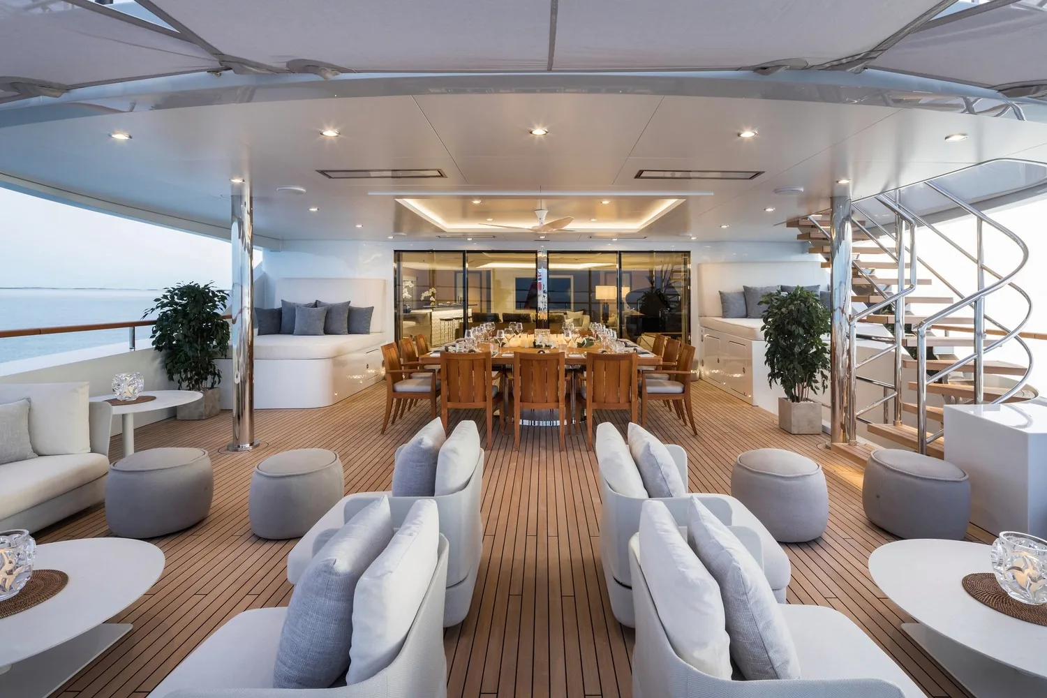 ARTISAN - photo 20 location yacht Cannes