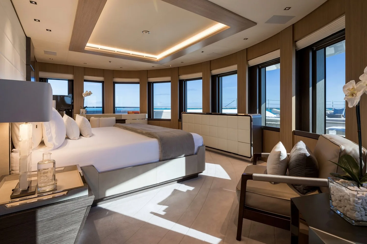 ARTISAN - photo 29 location yacht Cannes