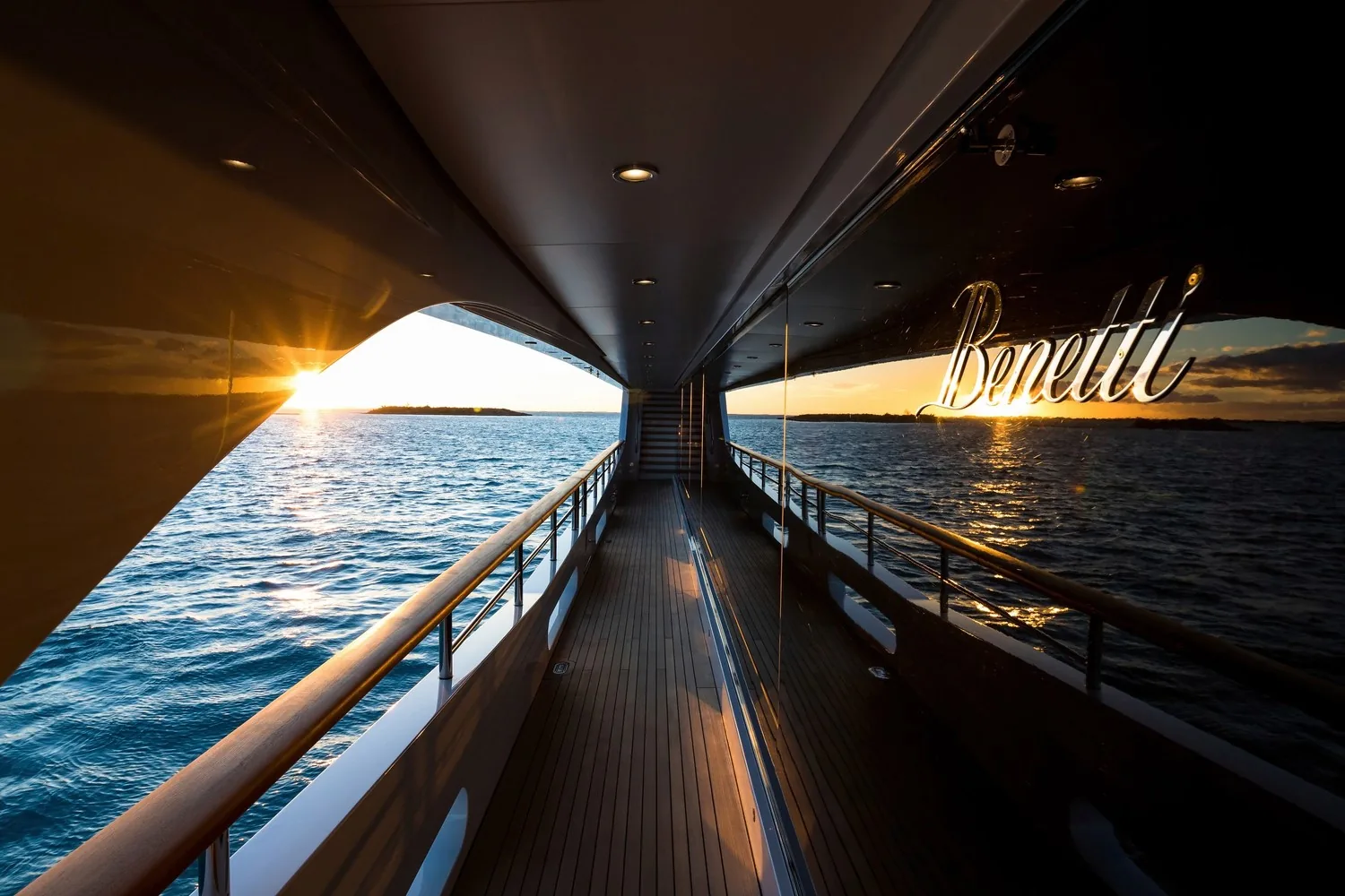 ARTISAN - photo 43 location yacht Cannes