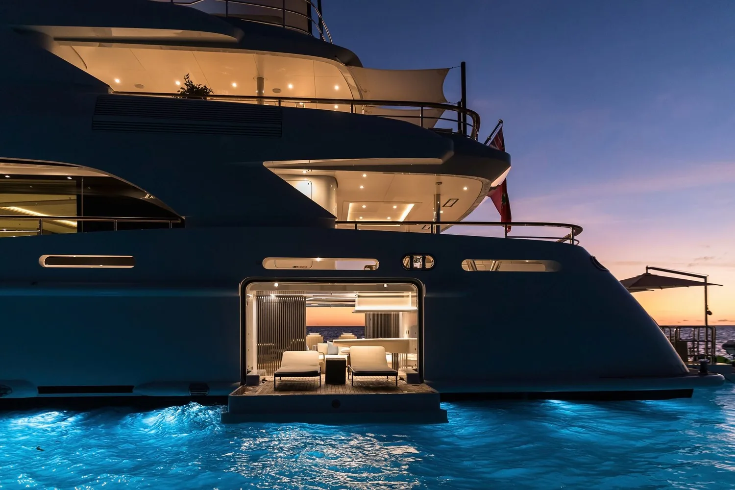 ARTISAN - photo 45 location yacht Cannes