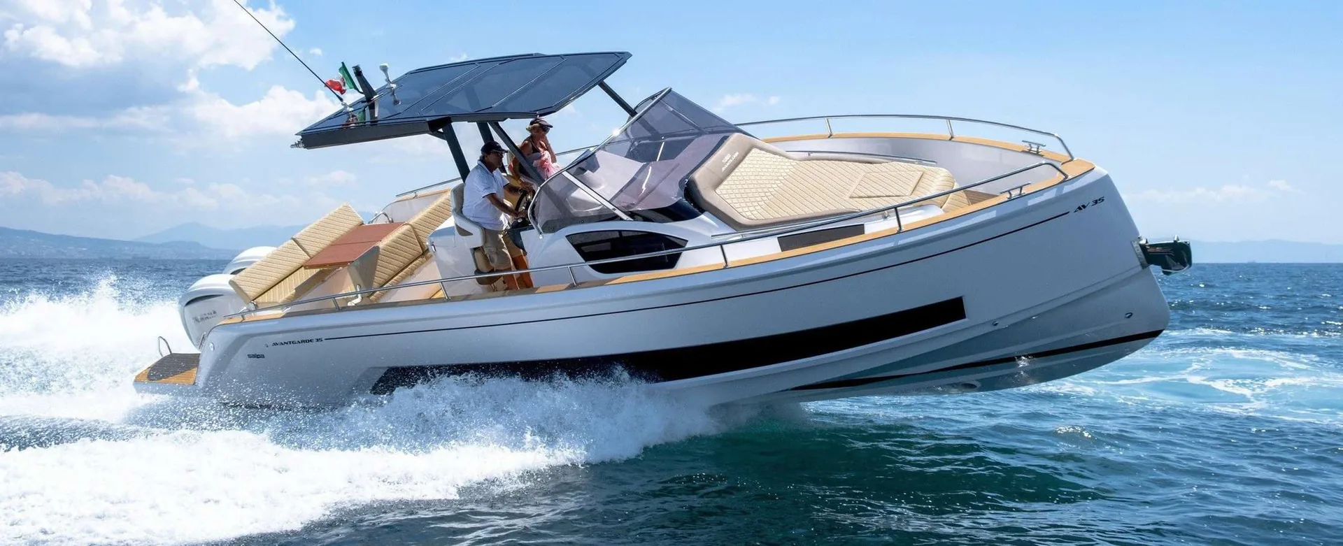 Avangarde 35, photo 2 location yacht Cannes
