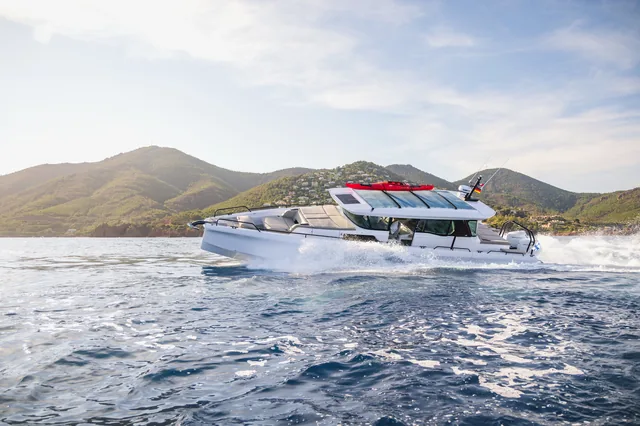 Axopar 45 XC Cross Cabin, location yacht Cannes
