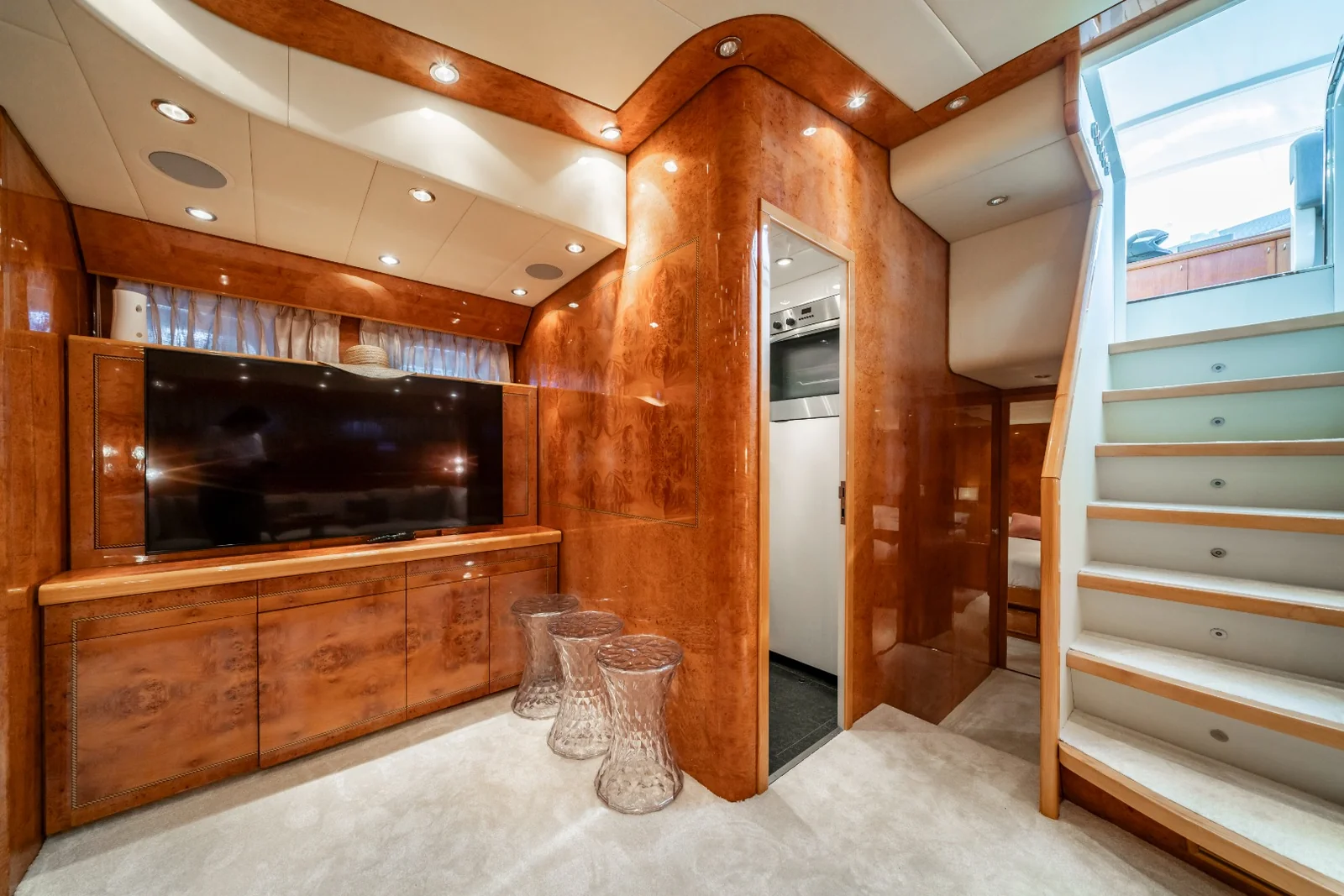 Baoli, photo 20 location yacht Cannes