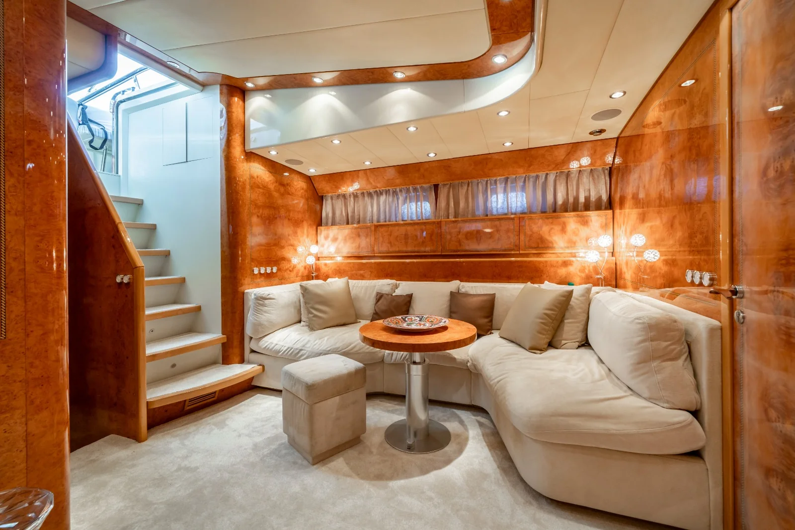Baoli, photo 21 location yacht Cannes