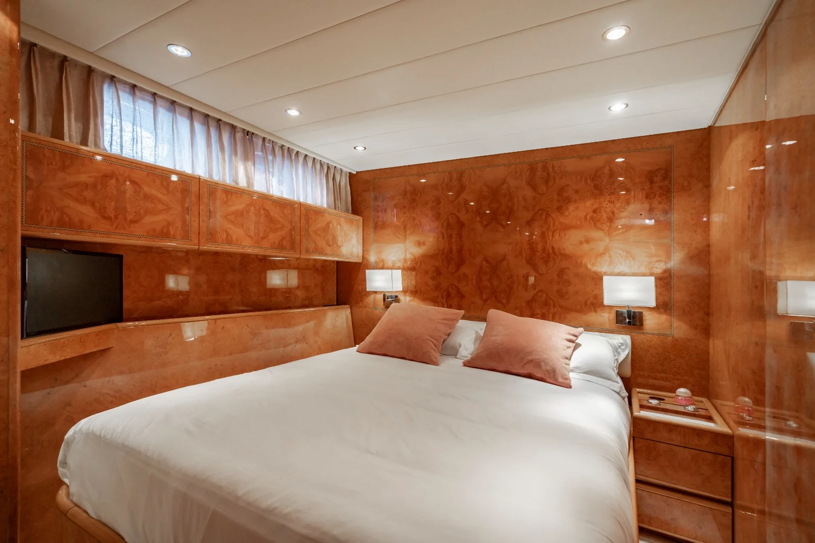 Baoli, photo 25 location yacht Cannes