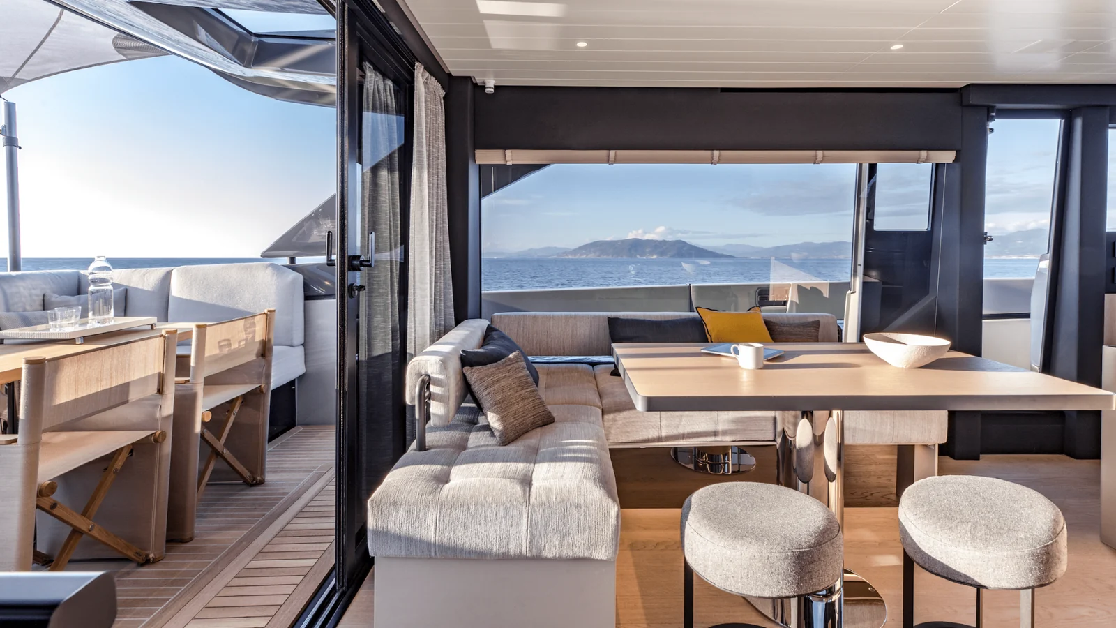 Bluegame BG62, photo 14 location yacht Cannes