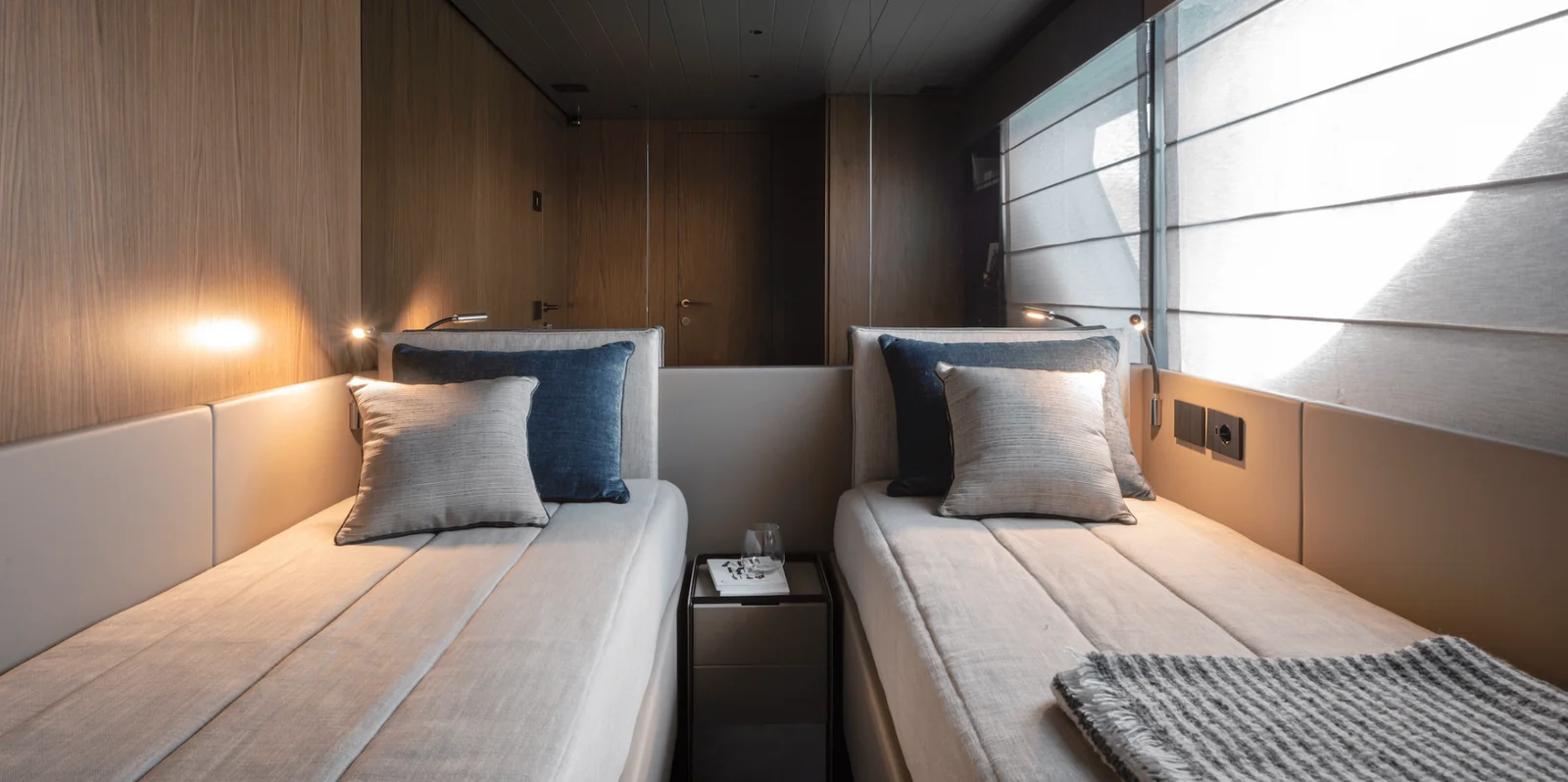 Bluegame BGX73, photo 15 location yacht Cannes