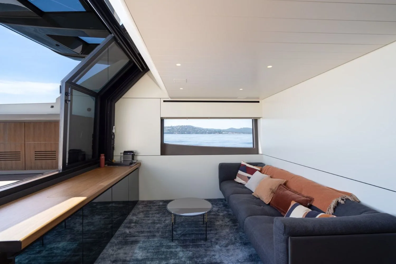 BLUEGAME BGX63 - photo 14 location yacht Cannes