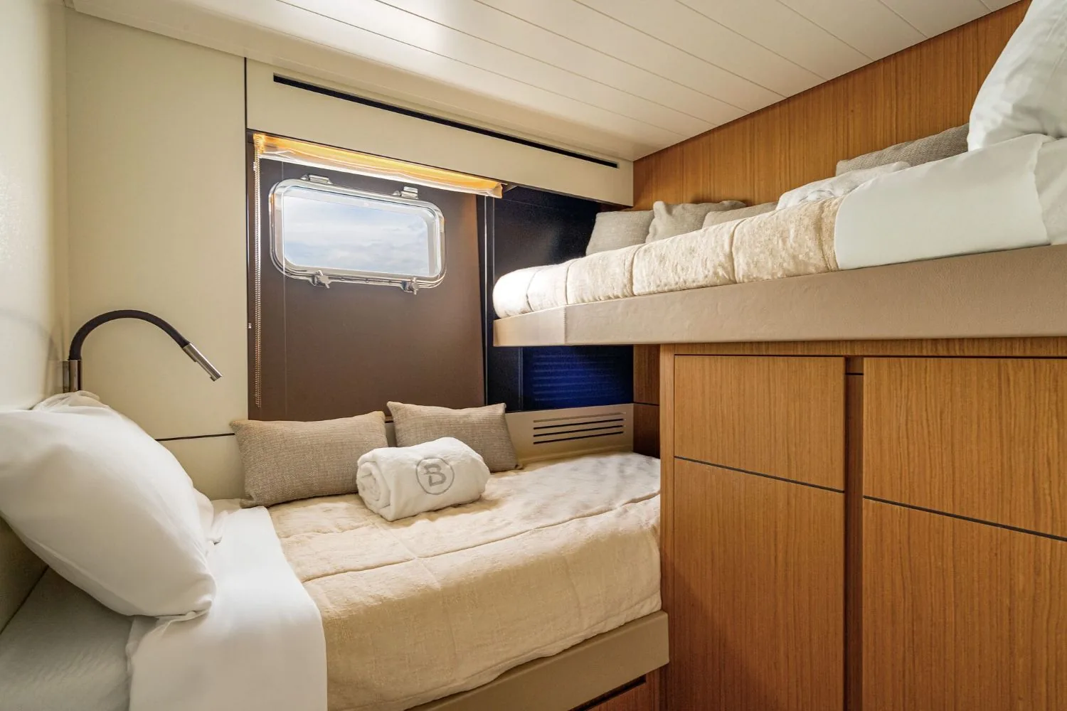 BLUEGAME BGX63 - photo 17 location yacht Cannes