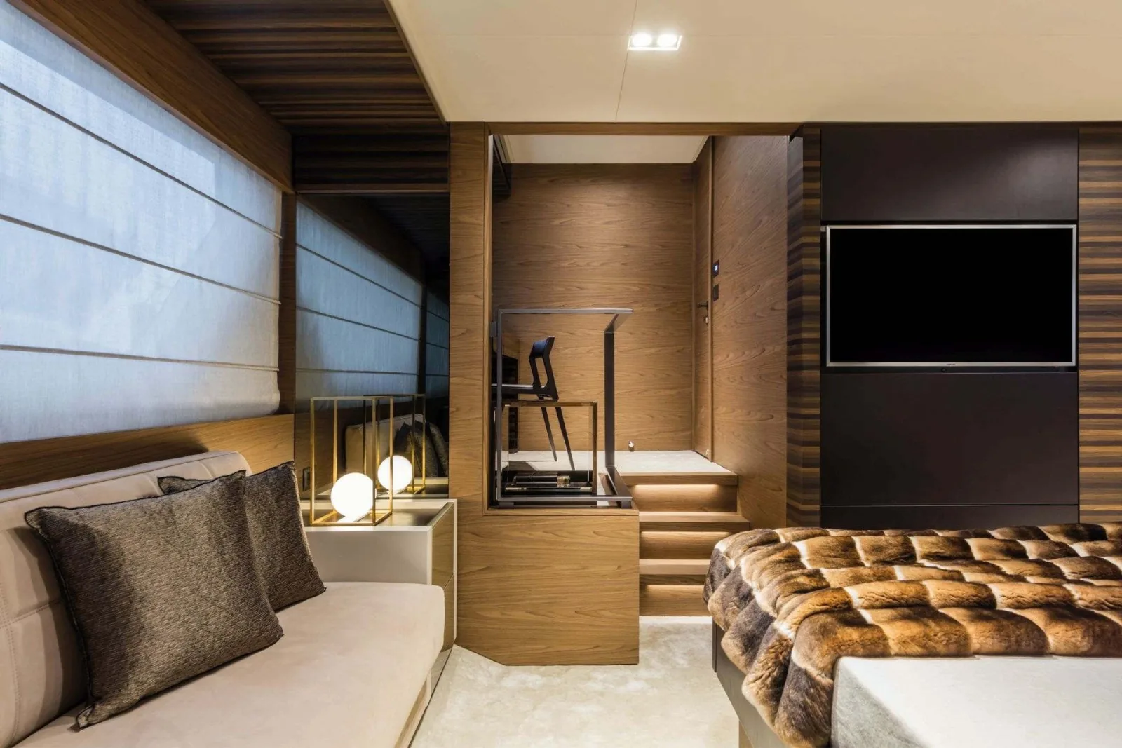 CARE ONE - photo 12 location yacht Cannes