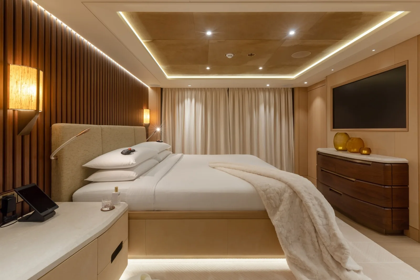 COME TOGETHER - photo 26 location yacht Cannes