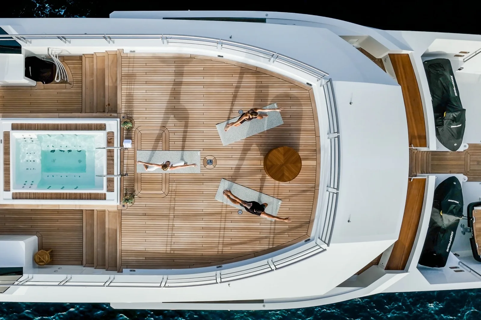 COME TOGETHER - photo 49 location yacht Cannes