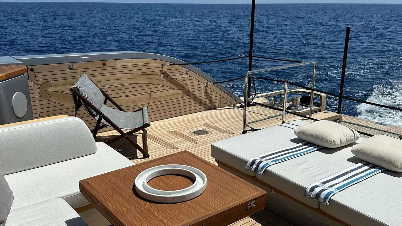 Cosmico, photo 14 location yacht Cannes
