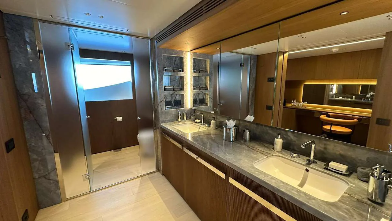Cosmico, photo 35 location yacht Cannes