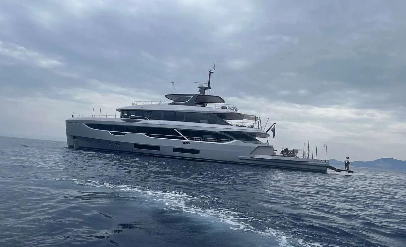 Cosmico, photo 49 location yacht Cannes