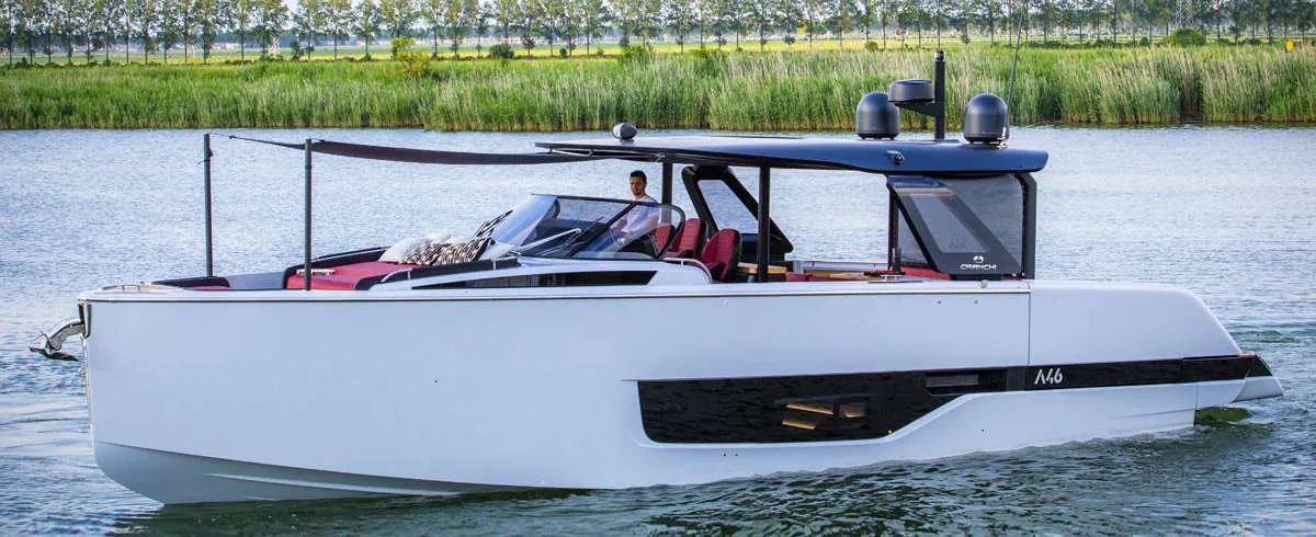Cranchi A46, photo 2 location yacht Cannes