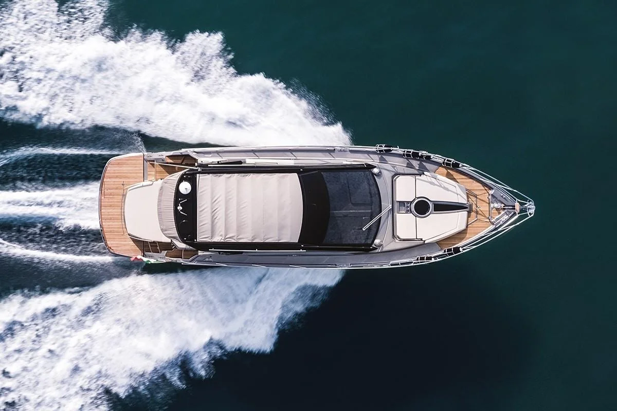 Cranchi M44 HT, photo 16 location yacht Cannes
