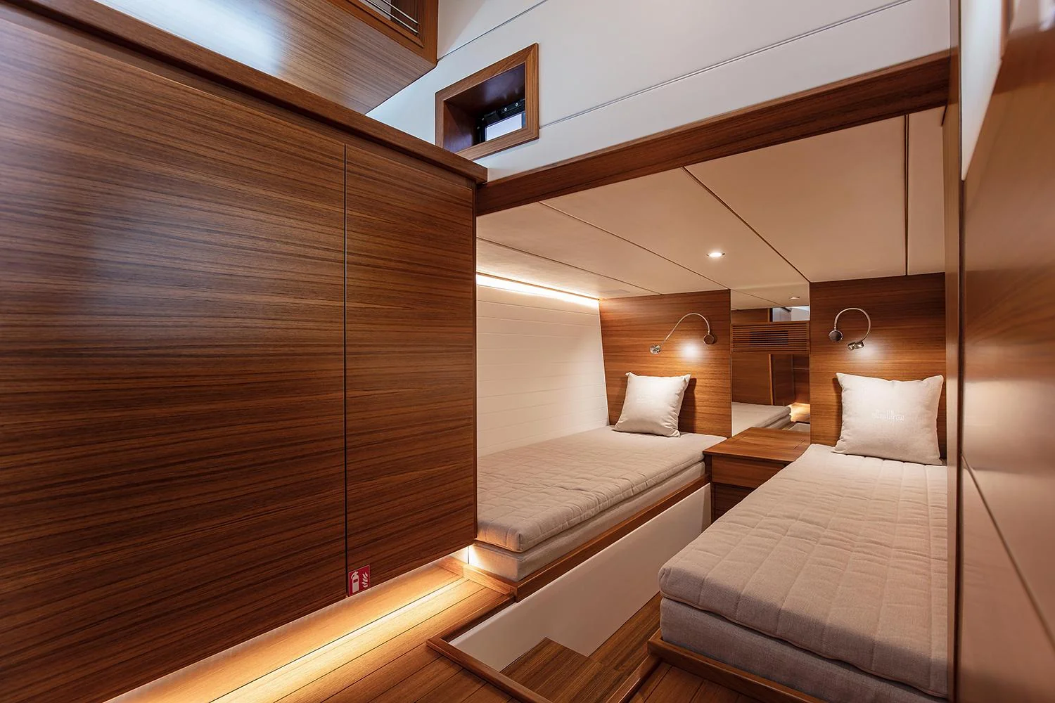 Delta 60 Open, photo 40 location yacht Cannes