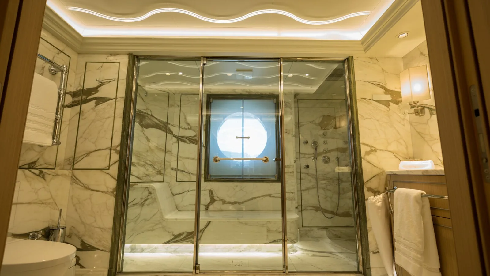 DREAM - photo 19 location yacht Cannes