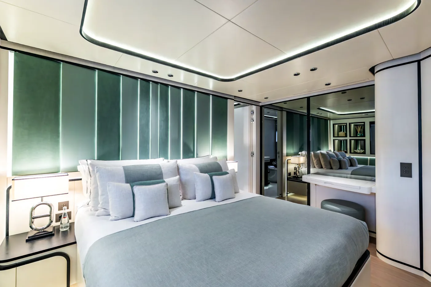 Felicita, photo 19 location yacht Cannes