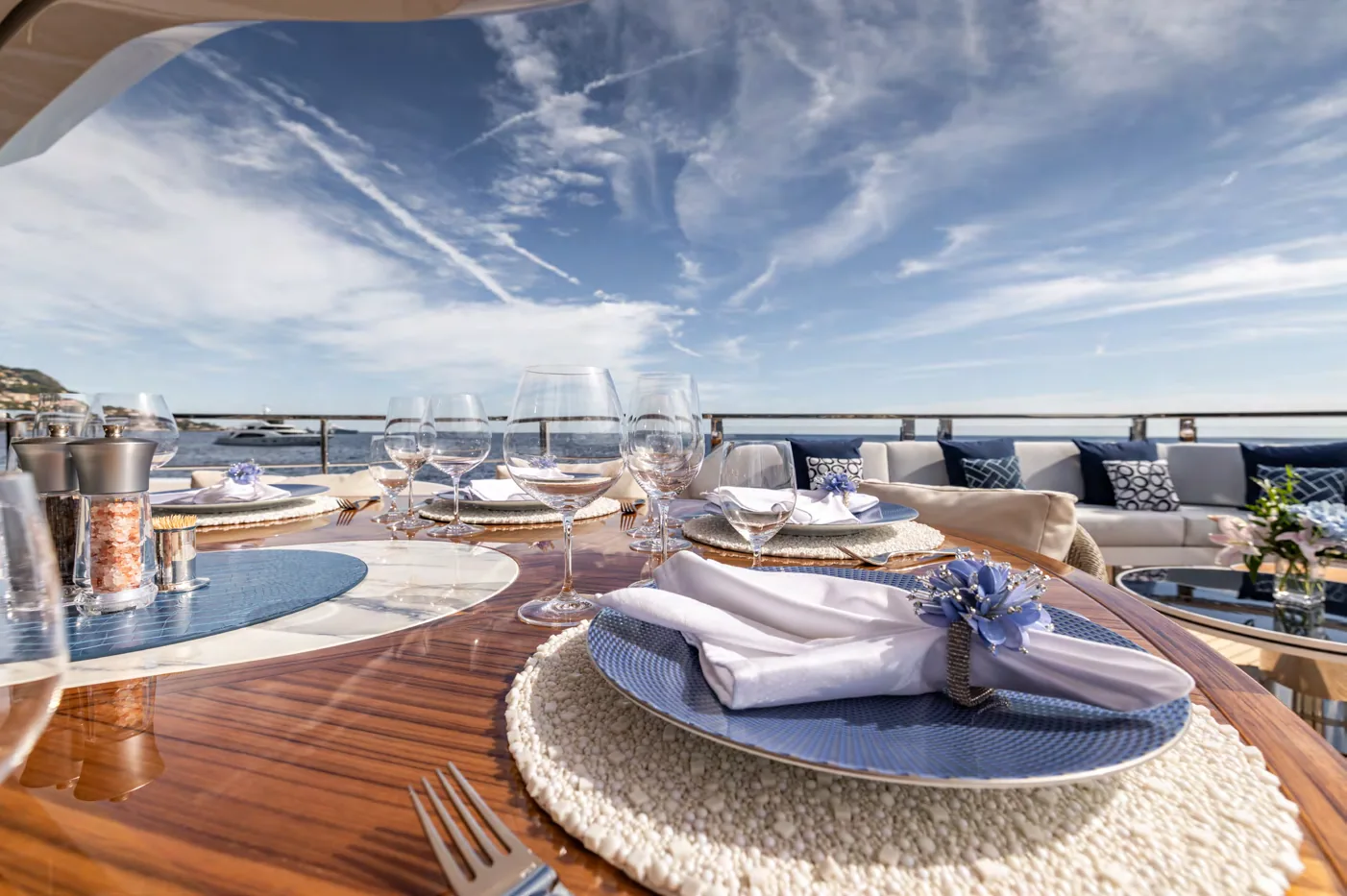 Felicita, photo 33 location yacht Cannes