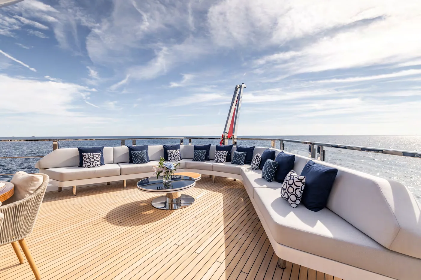 Felicita, photo 34 location yacht Cannes