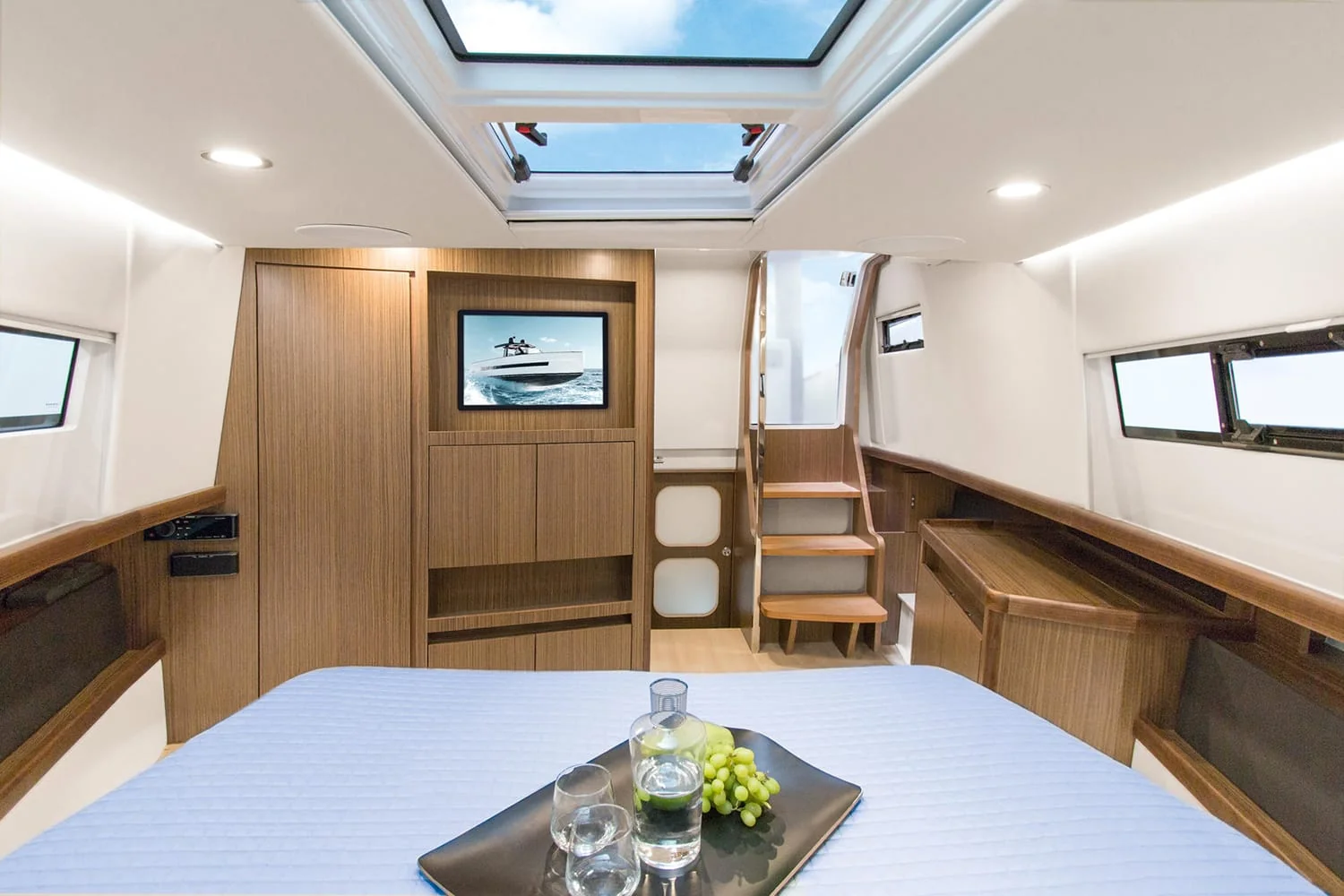 Fjord 44 Open, photo 18 location yacht Cannes