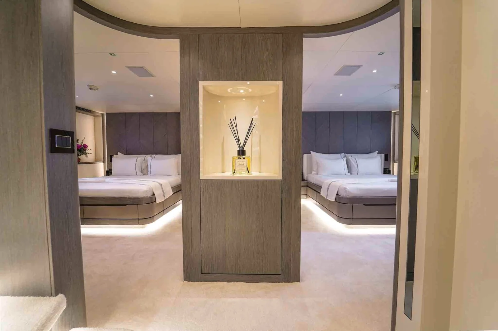 FORTUNA - photo 24 location yacht Cannes