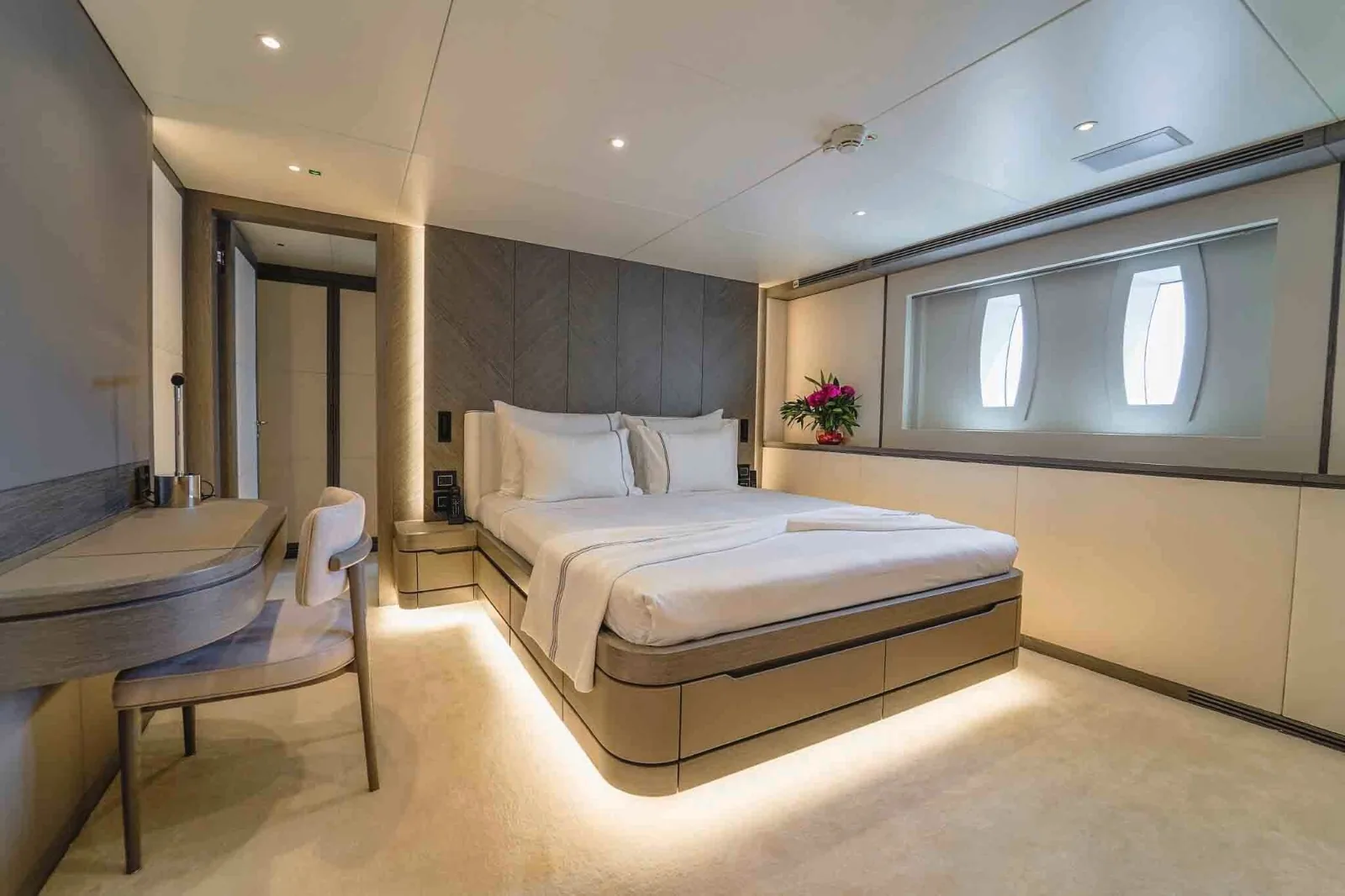 FORTUNA - photo 25 location yacht Cannes