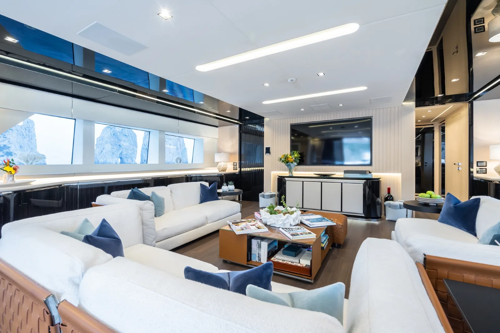 HALARA - photo 13 location yacht Cannes