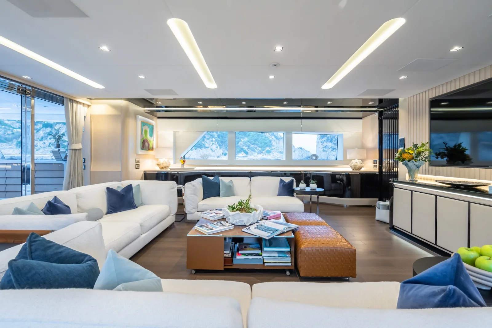HALARA - photo 14 location yacht Cannes