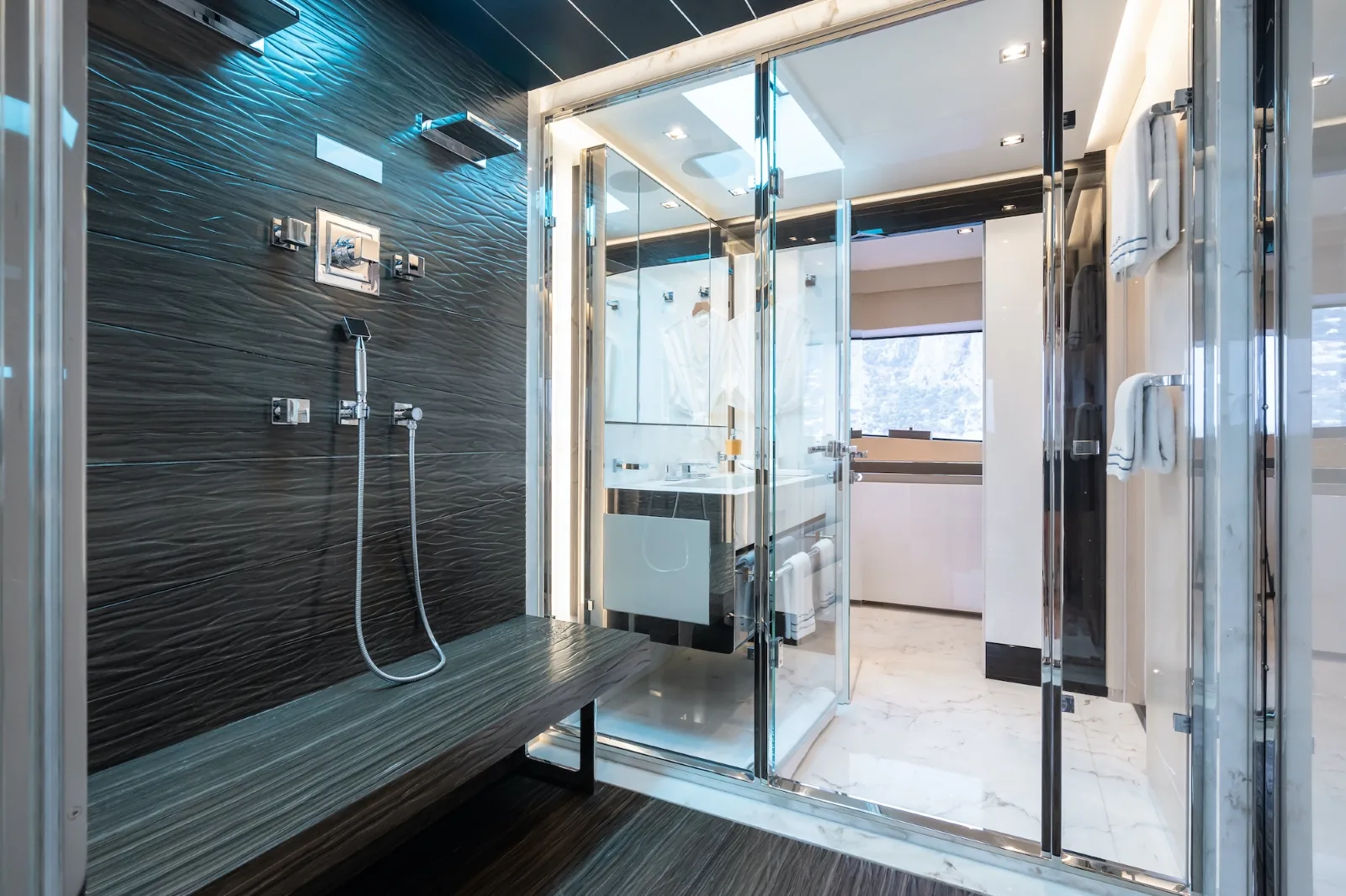 HALARA - photo 16 location yacht Cannes