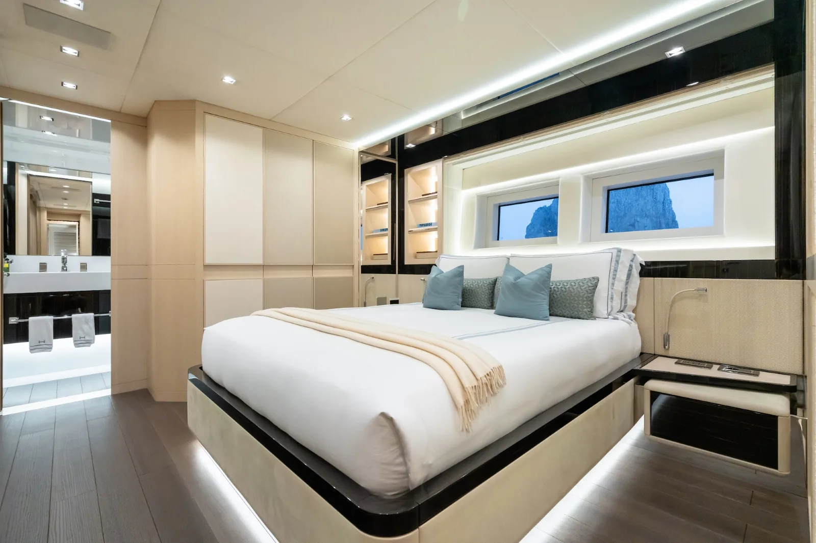 HALARA - photo 17 location yacht Cannes