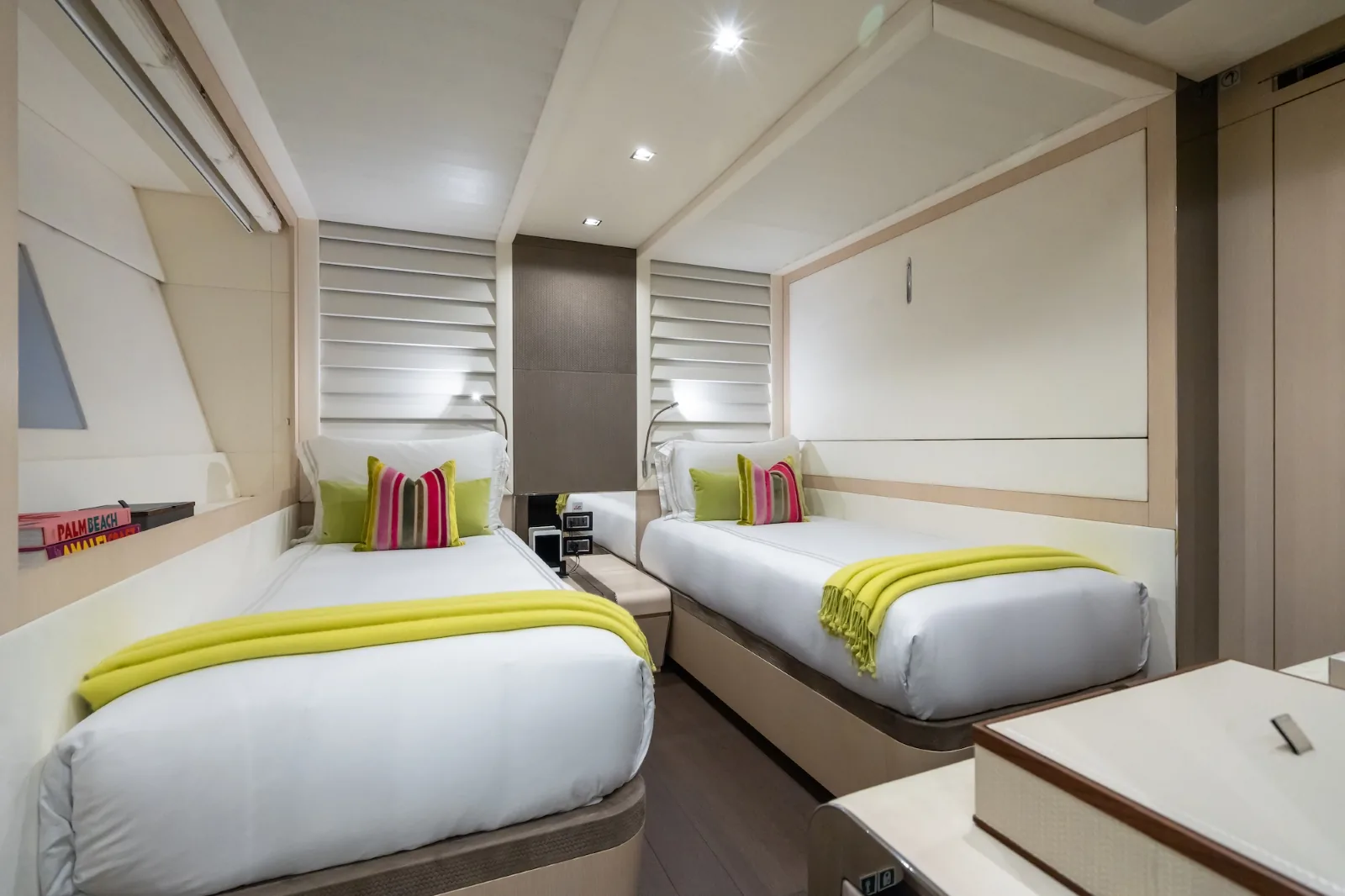 HALARA - photo 20 location yacht Cannes