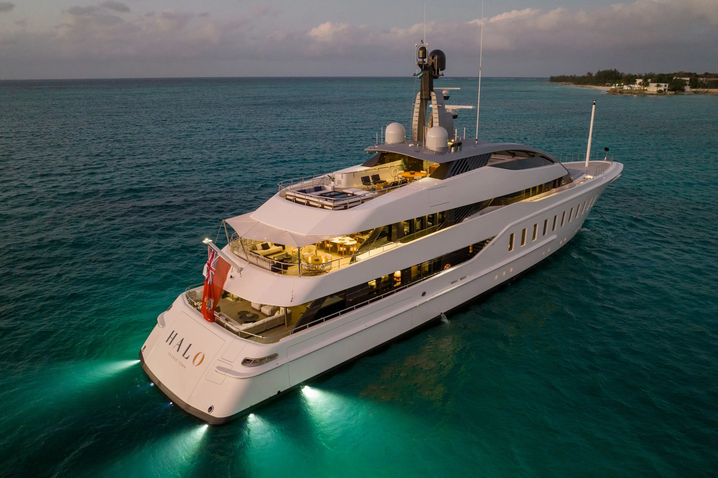 HALO - photo 15 location yacht Cannes