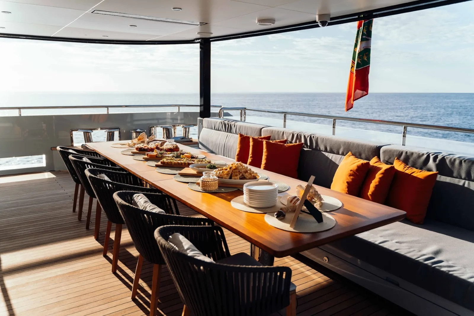 HEEUS - photo 15 location yacht Cannes