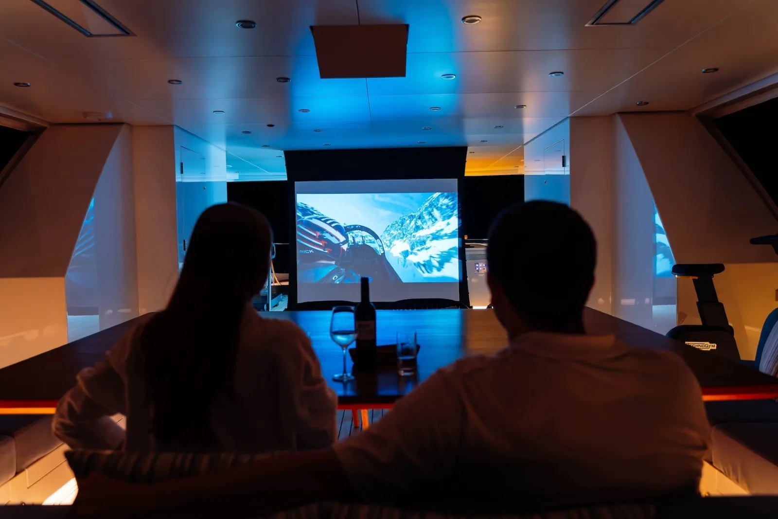 HEEUS - photo 22 location yacht Cannes