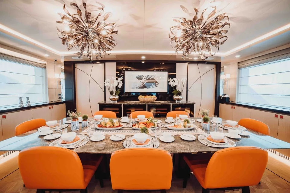 HEEUS - photo 25 location yacht Cannes