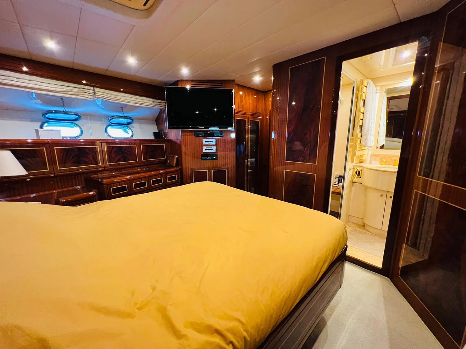 HELIOS - photo 19 location yacht Cannes