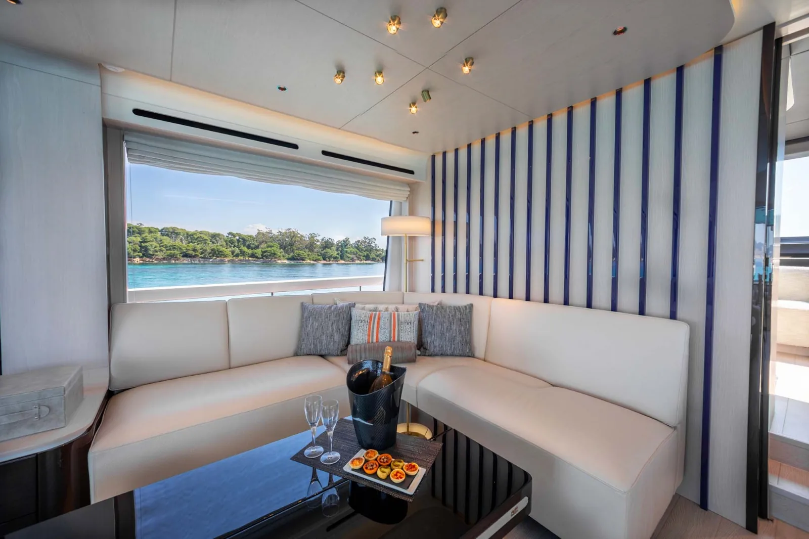 IMAGINE - photo 13 location yacht Cannes