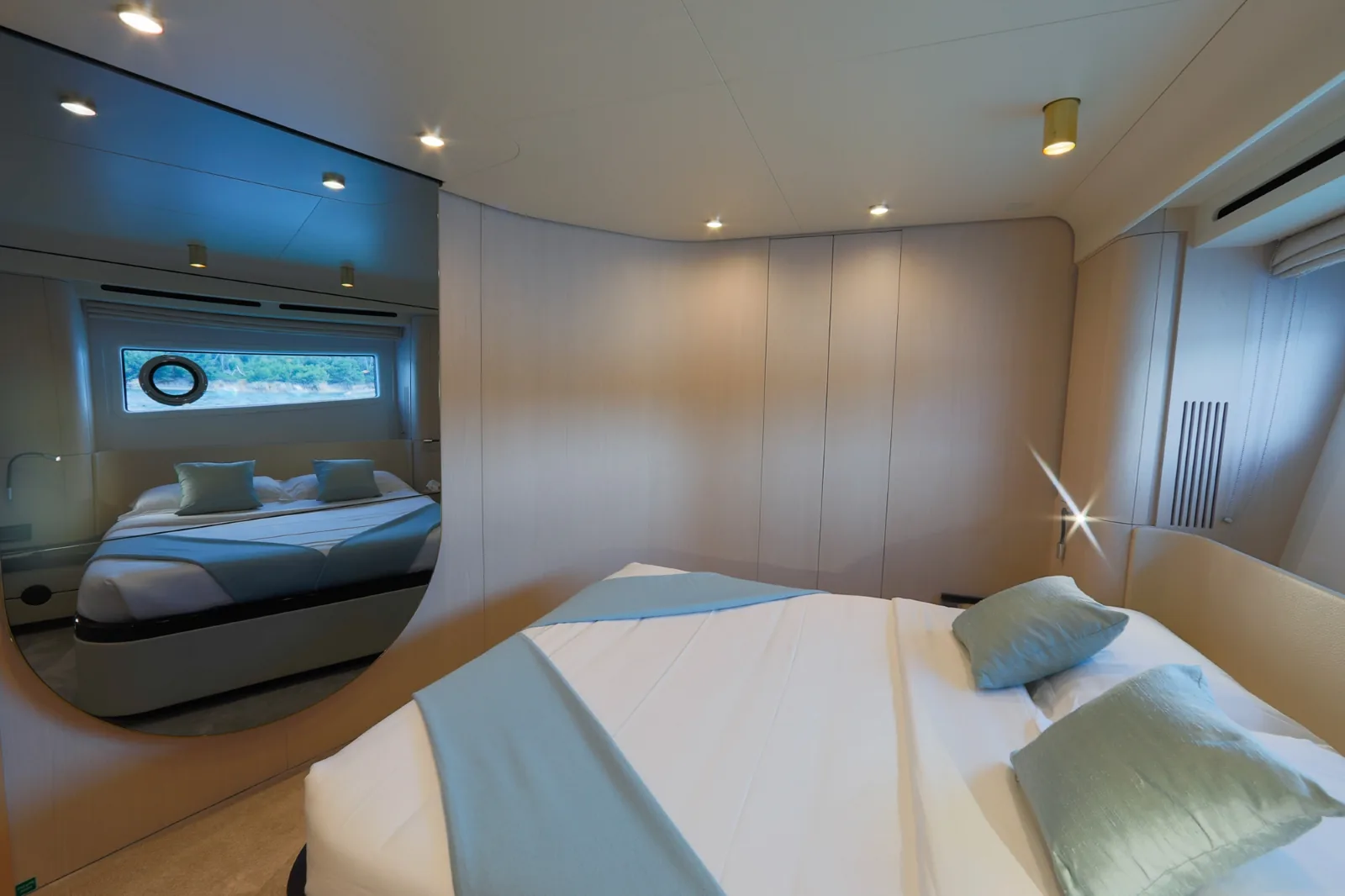 IMAGINE - photo 18 location yacht Cannes