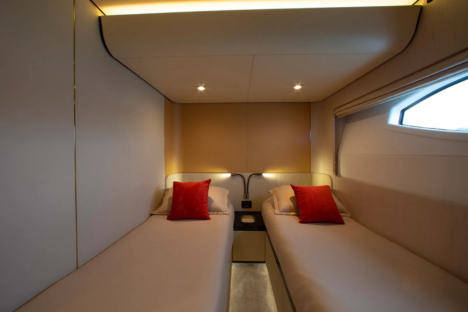 IMAGINE - photo 22 location yacht Cannes