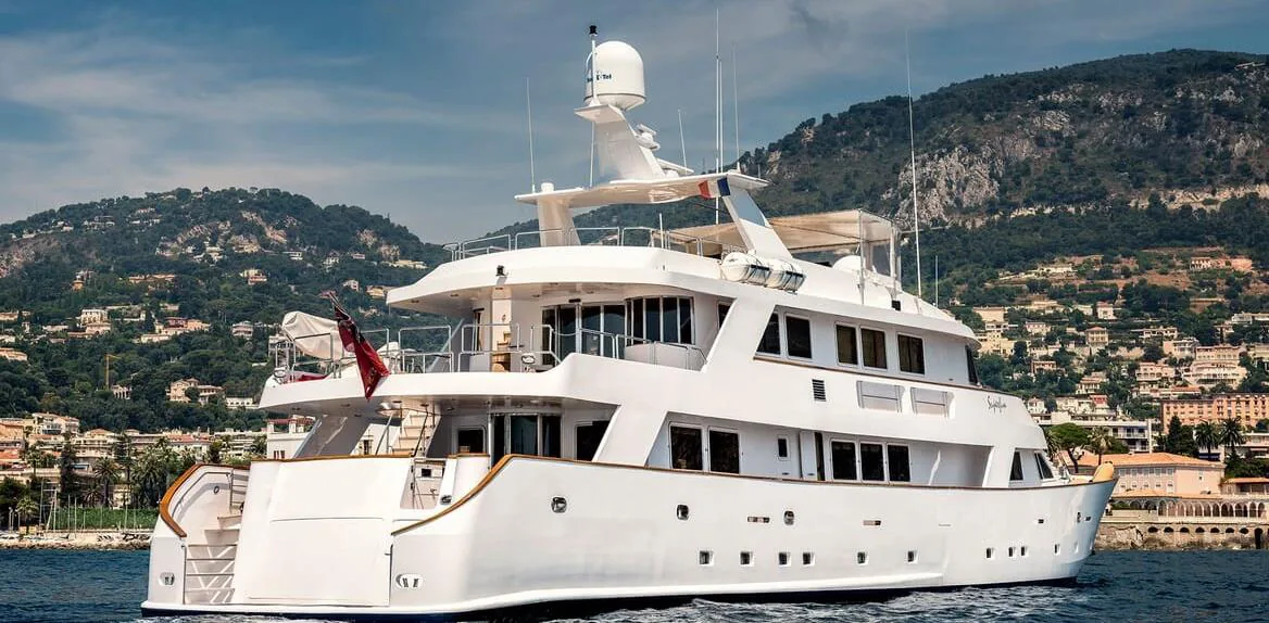 Jojo, photo 17 location yacht Cannes
